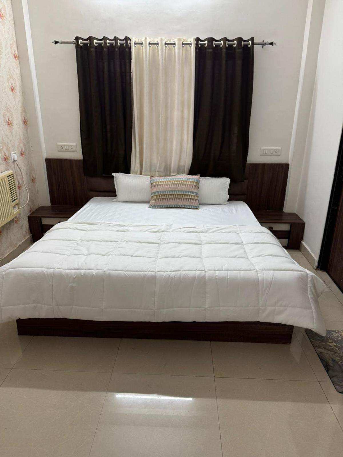 Siya Villa Ujjain Exterior photo